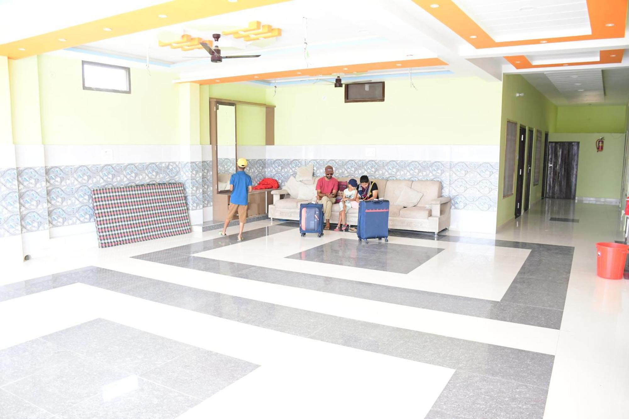 Shree Ram Hotel Ayodhya Exterior photo